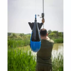 Nash Dot Spod Black/Blue Small -Karper Verkoop 2824790529